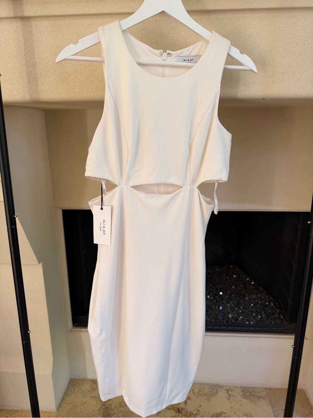 Ali-Jay Nobu by Night Sheath White Dress